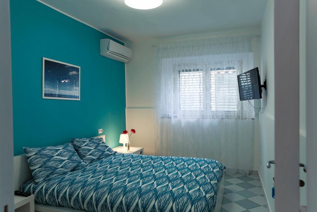 B&B Porta Della Sicilia Messina Szoba fotó